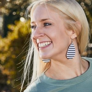 Meet your Posher, Liz